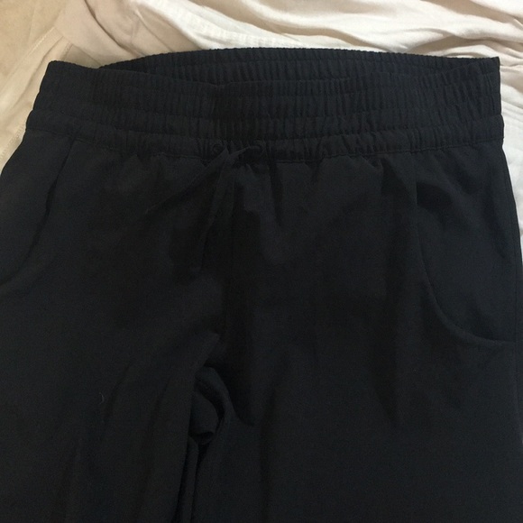 Lucy jogger pants xs - Picture 4 of 8